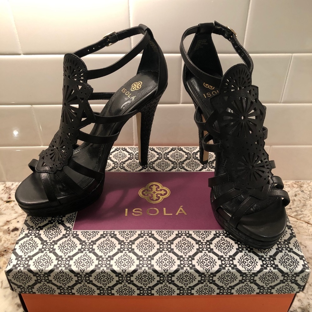 Isola Delanna Black Sandal